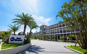 Best Western Okinawa Onna Beach